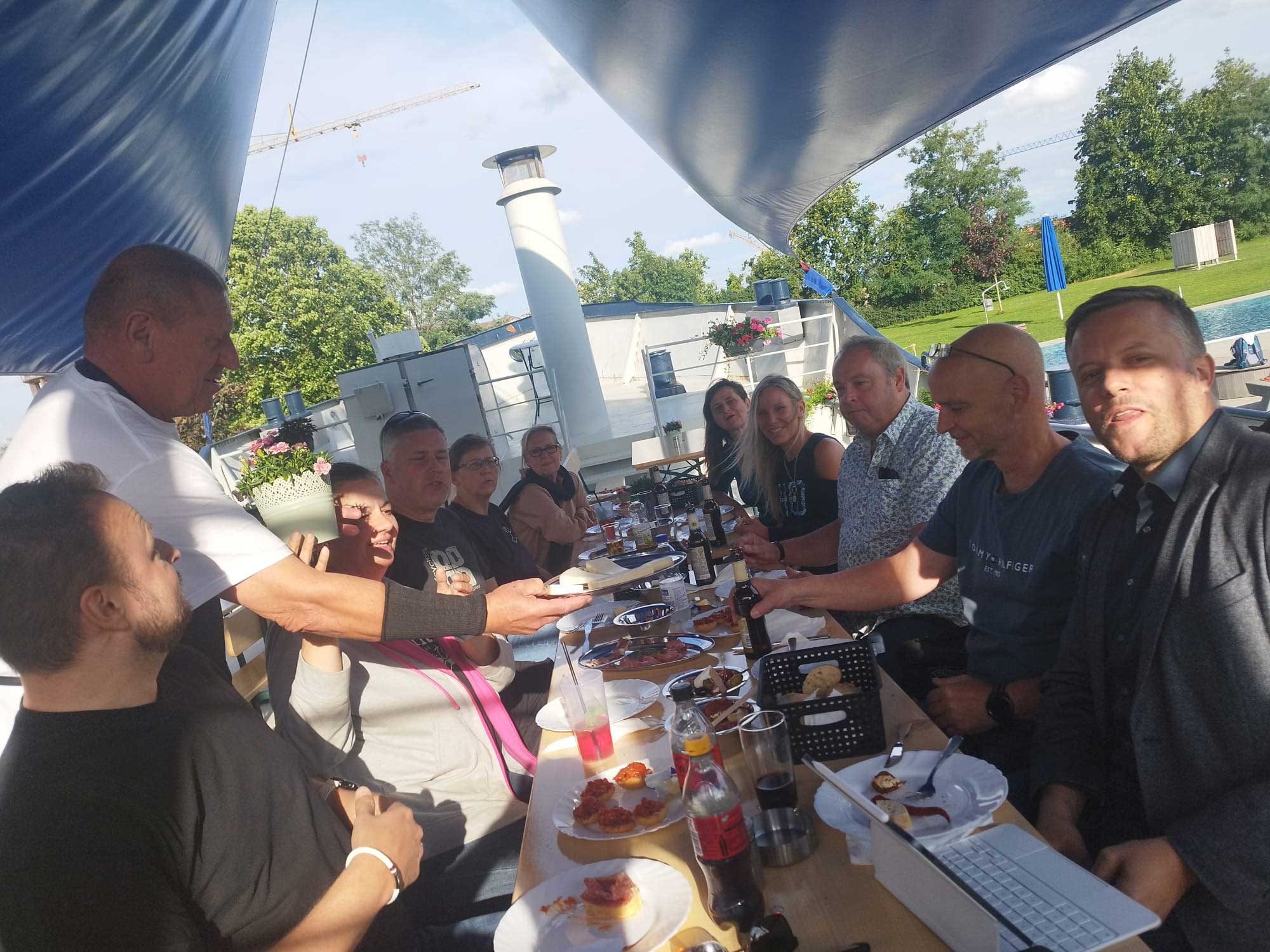 Gewerbe-Stammtisch im Schwimmbad